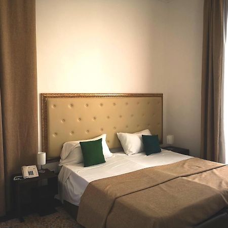 Hotel Valentino คาตาเนีย ภายนอก รูปภาพ