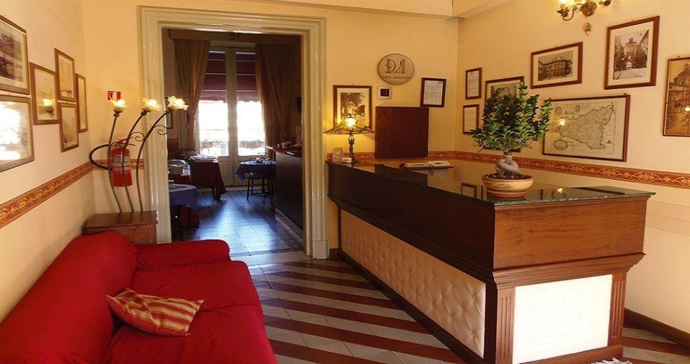 Hotel Valentino คาตาเนีย ภายนอก รูปภาพ
