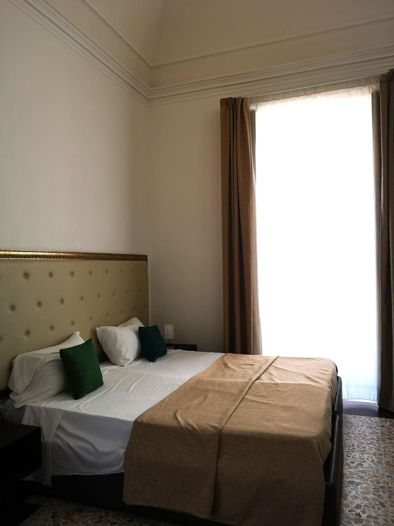 Hotel Valentino คาตาเนีย ภายนอก รูปภาพ