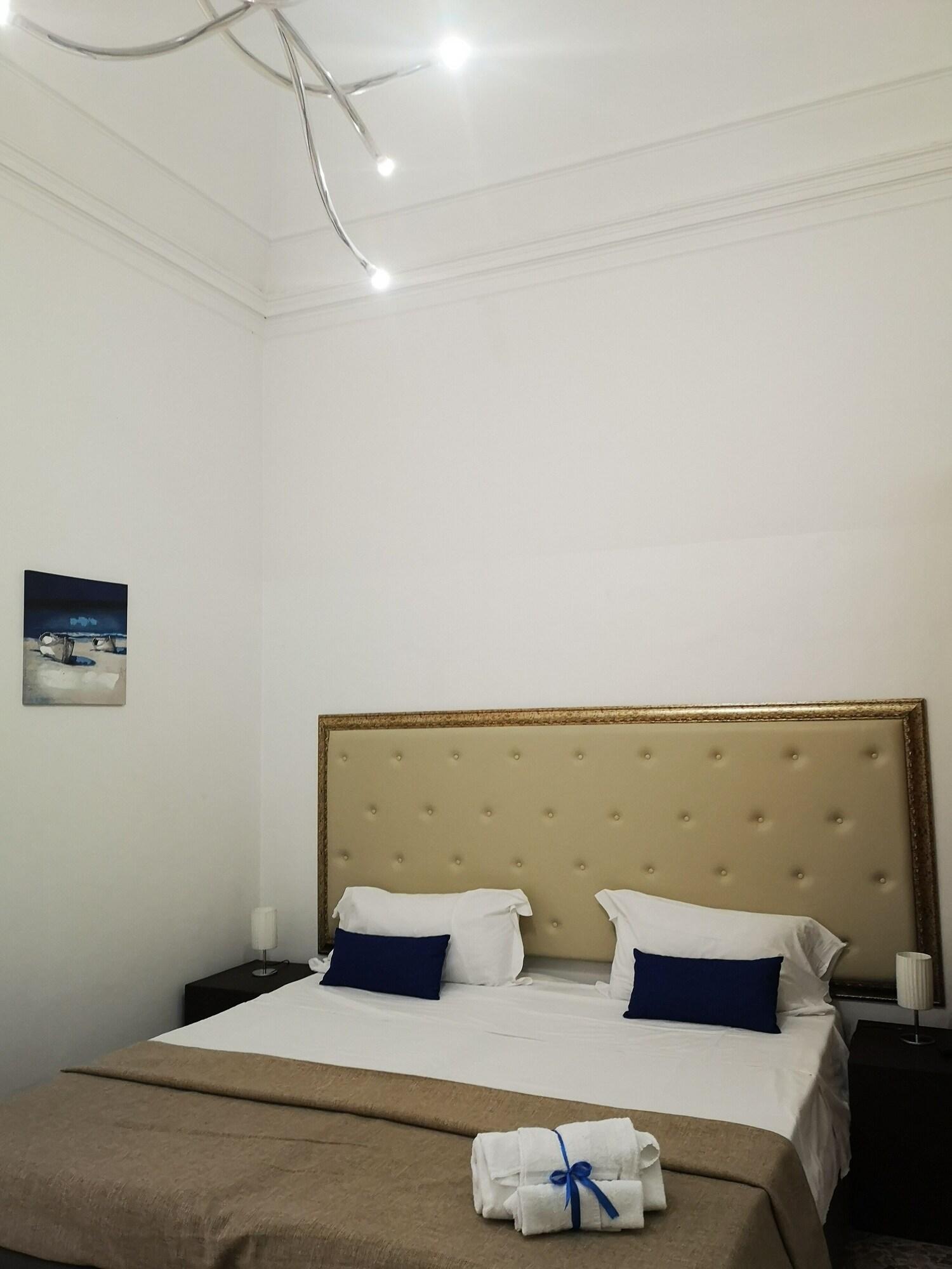 Hotel Valentino คาตาเนีย ภายนอก รูปภาพ