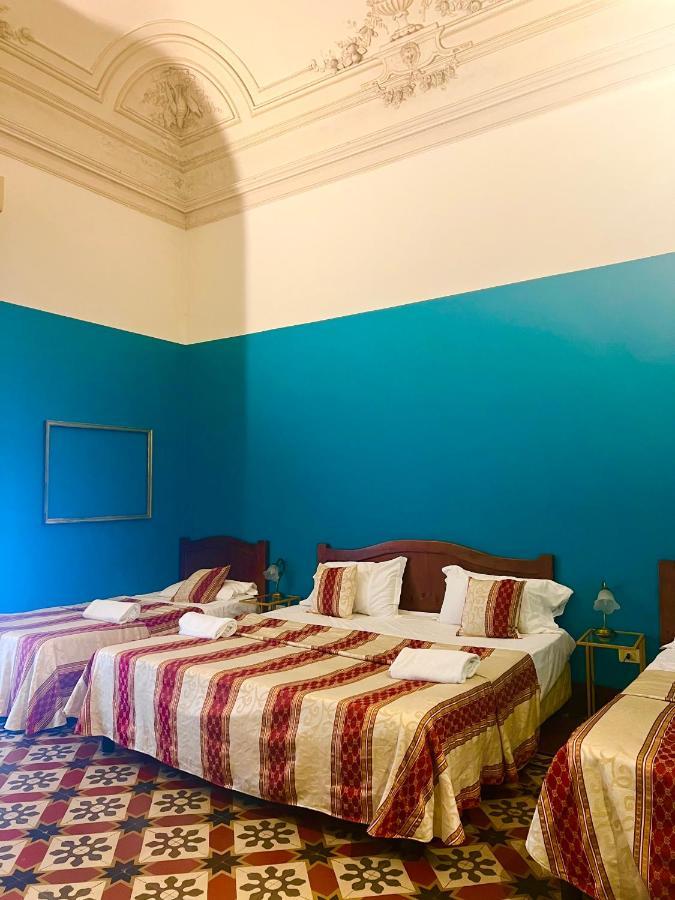 Hotel Valentino คาตาเนีย ภายนอก รูปภาพ